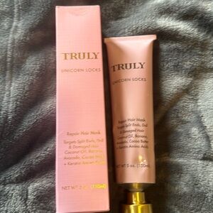 Truly Beauty Unicorn Locks Hair Mask. 150 ML New w/box